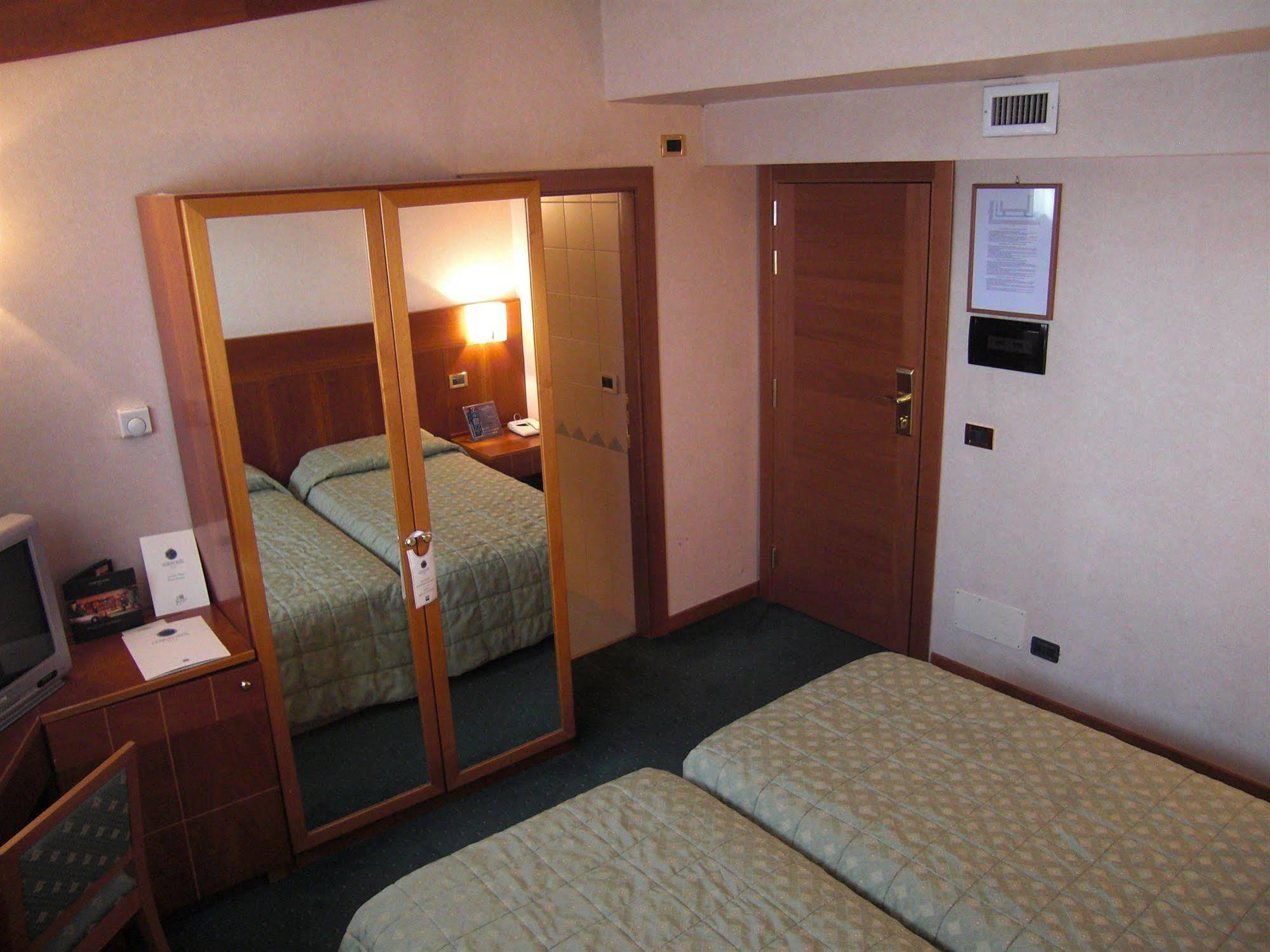 Nyx Hotel Rome By Leonardo Hotels Bagian luar foto